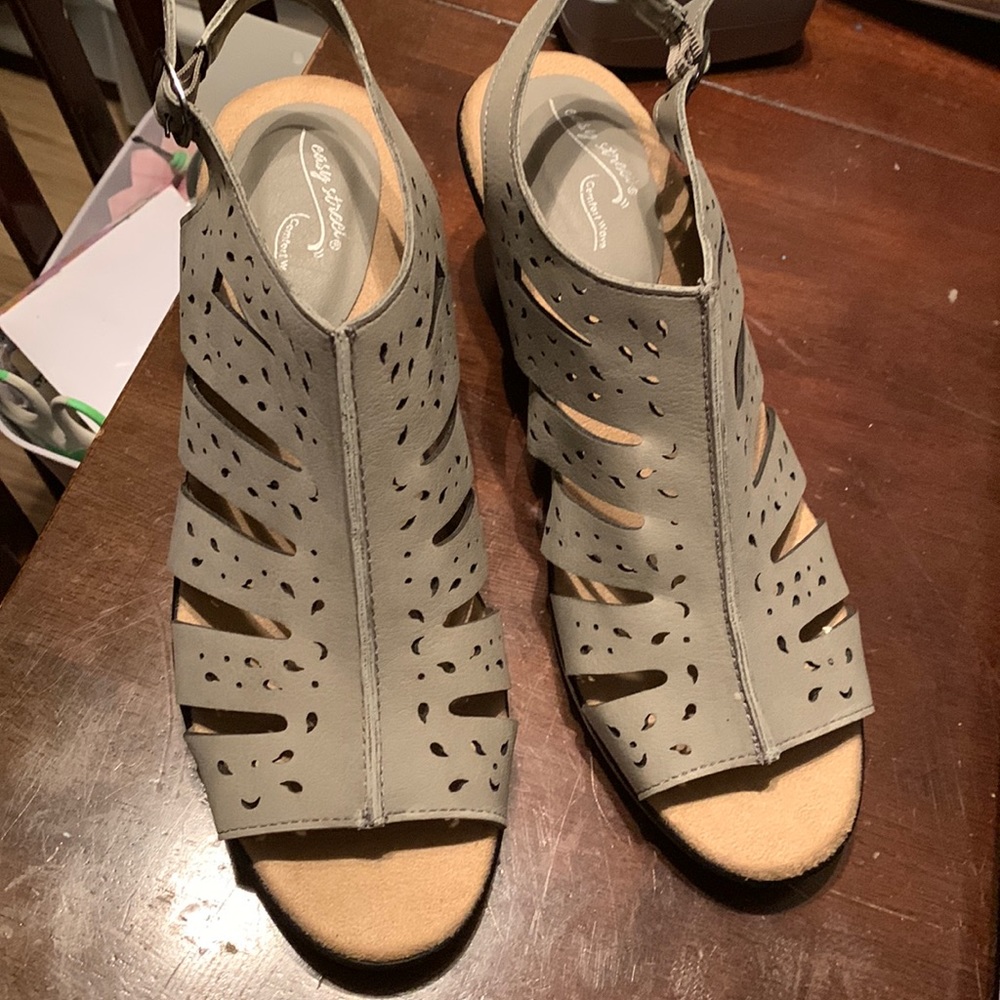 Easy street Sandals